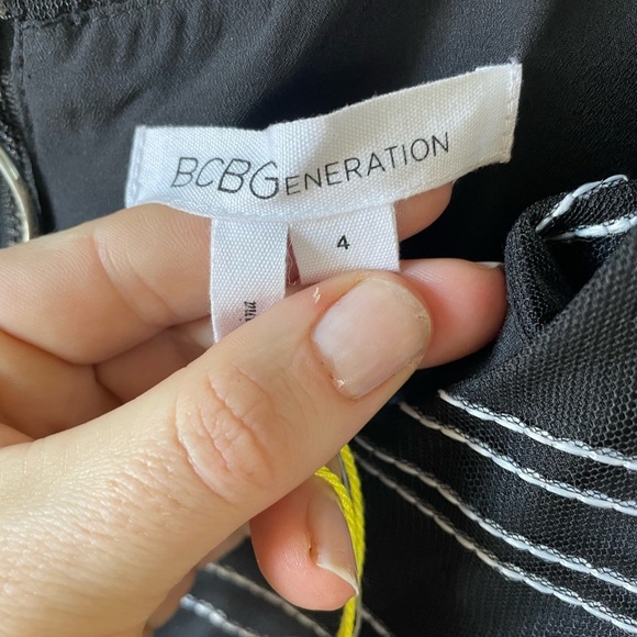 NWT BCBGeneration, size 4, black and white stripe belted fit & flare mini dress - Picture 4 of 8